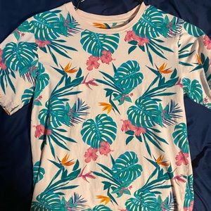 Vibrant multicolor Hawaiian print tee
